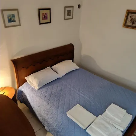 Friends Syngrou Apartment
