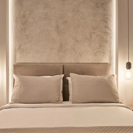 Charitos Heights Boutique Ii, Kolonaki *