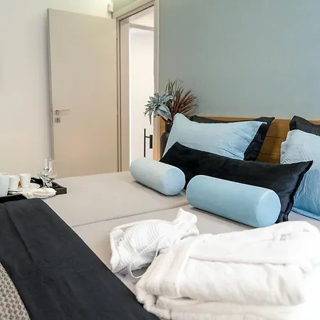 Apartment The Lop Holidays Luxury Athens
