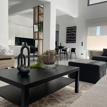The Lop Holidays Luxury Athens