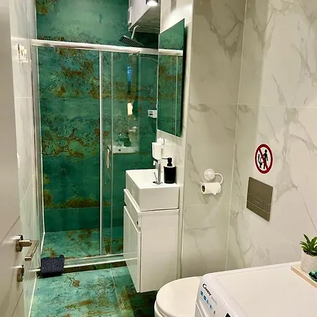 Smart Modern Apartment