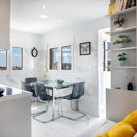 Acropolis Views Studio Apartment *