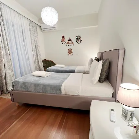 A Stroll To The Acropolis - By Athenian Homes * Athens