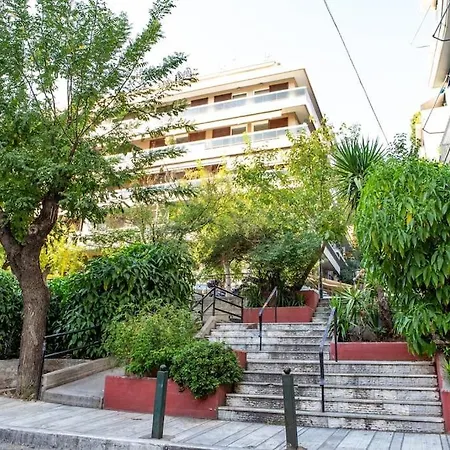 With Amenities In Kolonaki Apartment Athen