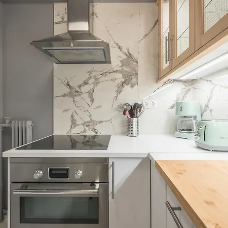 Charming In Kolonaki, Peridot - Homes