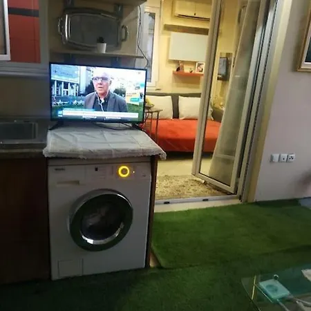 Spacious Private Rooftop Studio, Mountain And Sea View * Athens