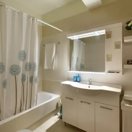 Apartment 3br Prime A Breath Away From The Acropolis!