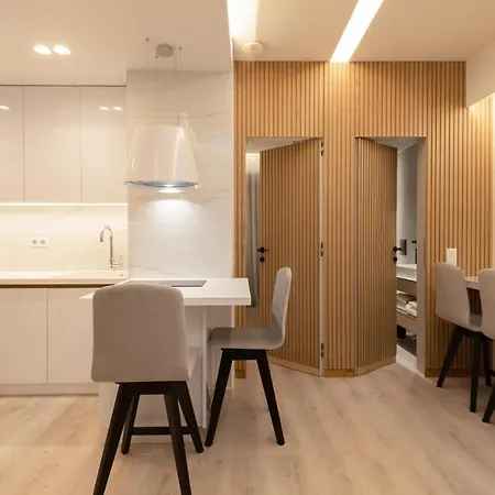 Incanto Boutique Suites - Mets * אתונה