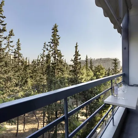 Elegant, Chic, Hip 2 Bedroom W/ Forest View In Athens! Apartment Athens
