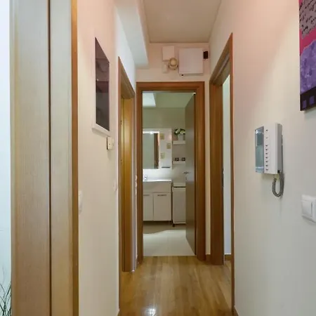 3br Prime A Breath Away From The Acropolis! *