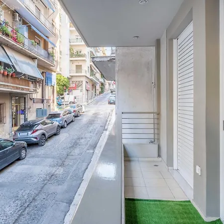 Apartment Colourful Artistic 100mbps Center Of *
