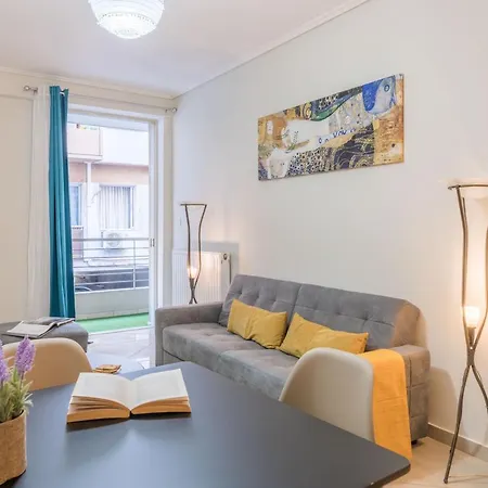 Apartment Colourful Artistic 100mbps Center Of