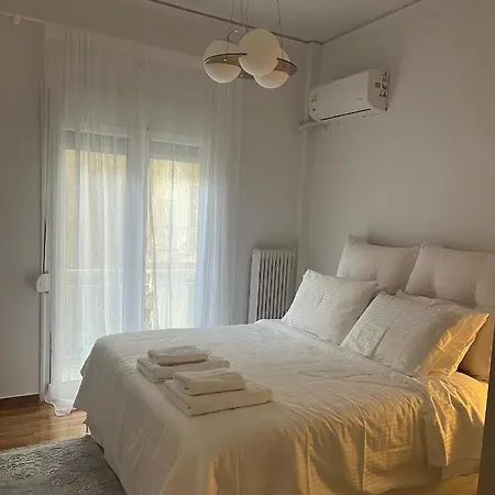 Alex's Next To Laiko Athens
