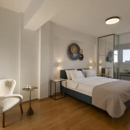 New Stunning Penthouse W/spectacular Vistas! Athens