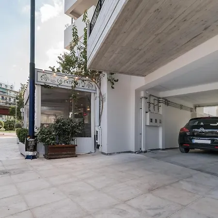 The Hostmaster Skyline Pool Oasis Penthouse *