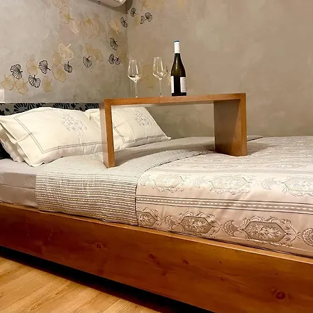 Cozy Tiny In The Heart Of Plaka Daire Atina