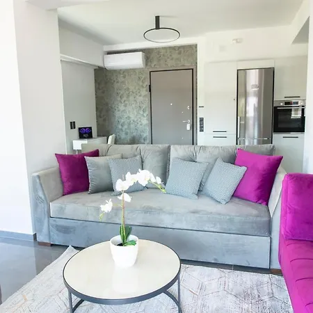 Luxury Penthouse With Acropolis View And Jacuzzi * Athens