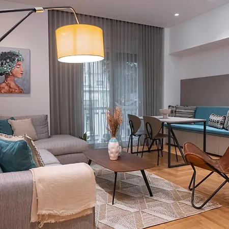 Phaedrus Living Center Lux Flat Kolonaki *