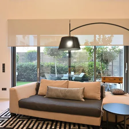 The Lop Holidays Luxury Apartment Athens