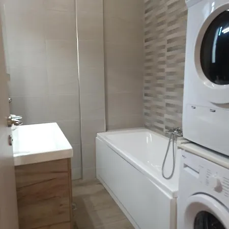 Siggrou Apartment *