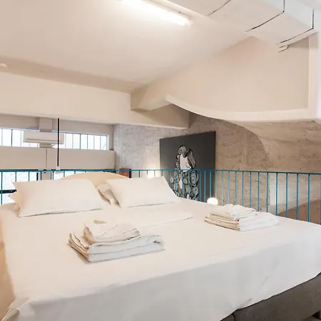 Architect Designed Apartment *
