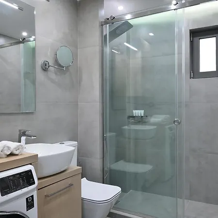The Lop Holidays Luxury * Athens