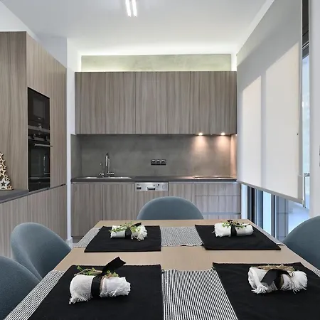 Apartment The Lop Holidays Luxury