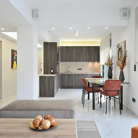 The Lop Holidays Luxury Athens