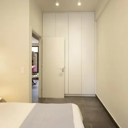 Apartment α Rare Lux Artistic Renv Gem Opposite Emst Museum *