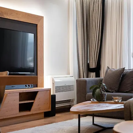 Acropolis Exclusive Residences דירה