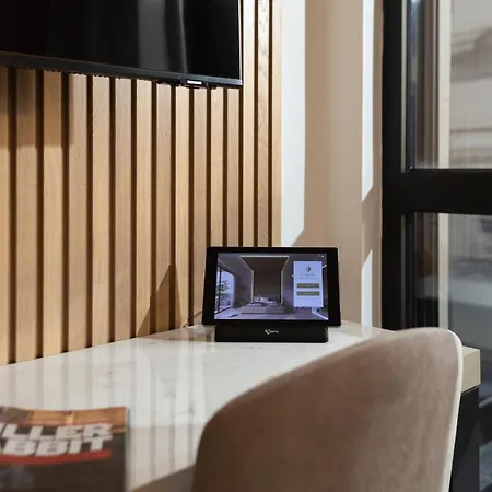 מלון דירות Incanto Boutique Suites - Mets *