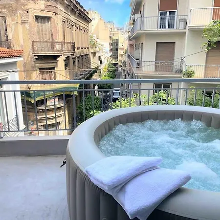 Openair Hot Tub/big Balcony/great Boutique * Athens
