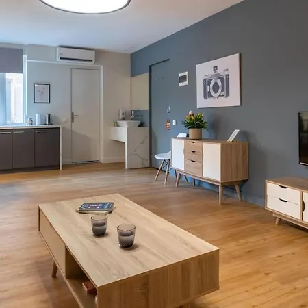 Apartamento Central, Spacious 5 Min Walk To Acropolis