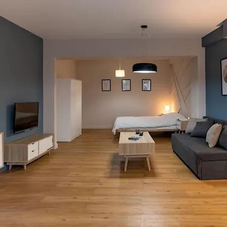 Central, Spacious 5 Min Walk To Acropolis Apartamento Atenas