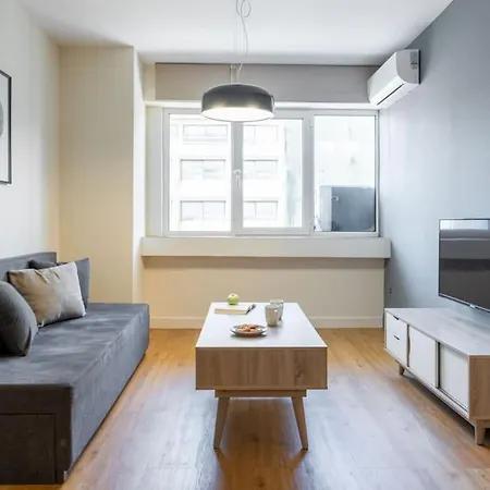 Apartment Large Comfy, Modern 5 Min To Acropolis