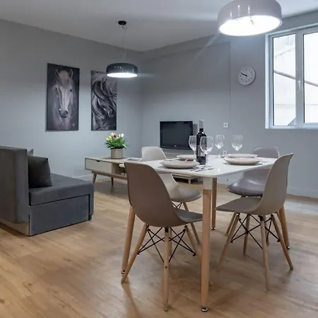 Apartment Modern, Quite 1-bdr 5 Min Walk To Acropolis Athens