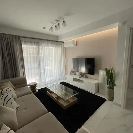 Apartment Niarchos Iii