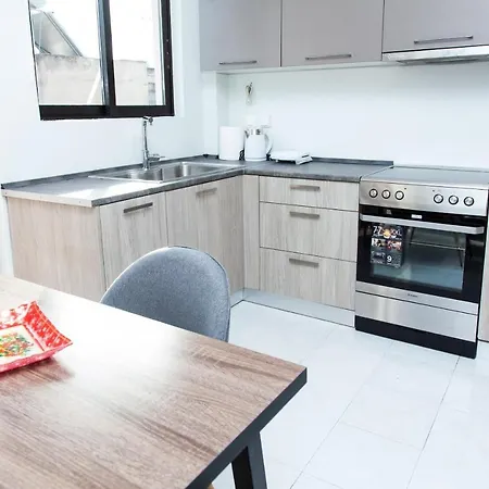 Modern Apt In Heart Of Paleo Faliro! *