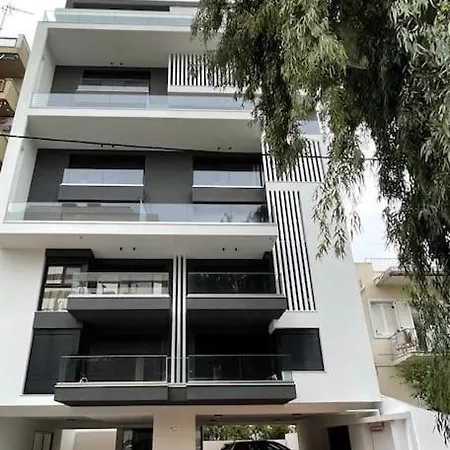Niarchos Iii Apartment