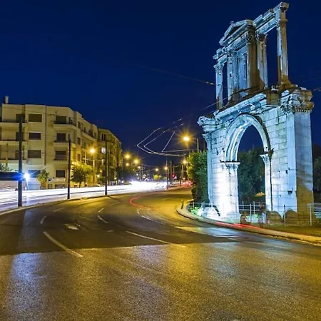 شقة The Acropolis Metro Station Flat