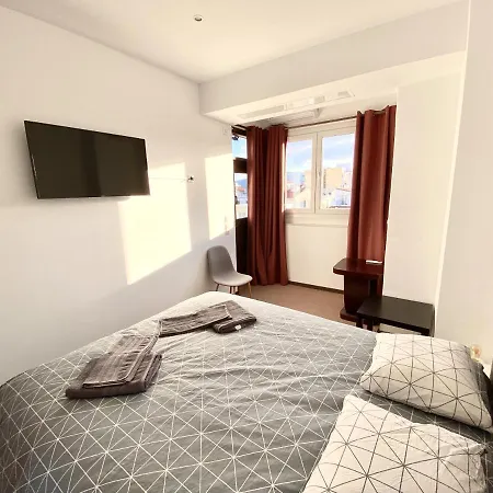 Classic 2 Bedroom Next To Metro - Marousi Apartment