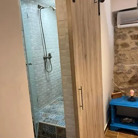 Apartamento Stone Near Acropolis & Metro 石头记 Felsenhohle Atenas