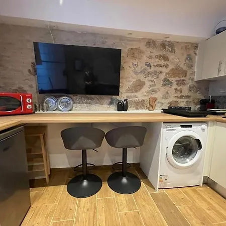 Apartamento Stone Near Acropolis & Metro 石头记 Felsenhohle *