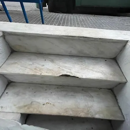 Stone Near Acropolis & Metro 石头记 Felsenhohle Apartment