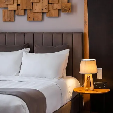 Acropolis Exclusive Residences דירה