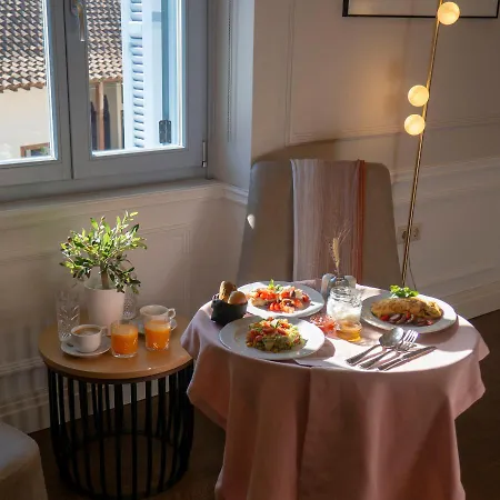 A77 Suites, Small Luxury Of The World Hotel 3*