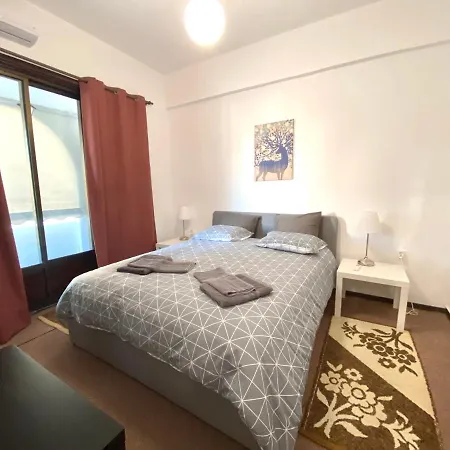 Apartment Classic 2 Bedroom Next To Metro - Marousi Athens
