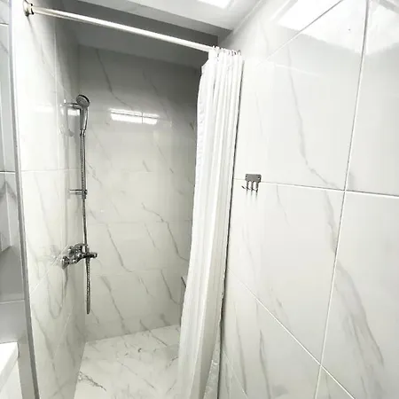 Classic 2 Bedroom Next To Metro - Marousi Αθήνα