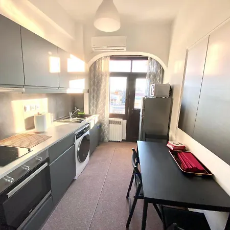 Apartment Classic 2 Bedroom Next To Metro - Marousi Athens