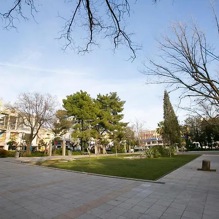 Classic 2 Bedroom Next To Metro - Marousi Athens